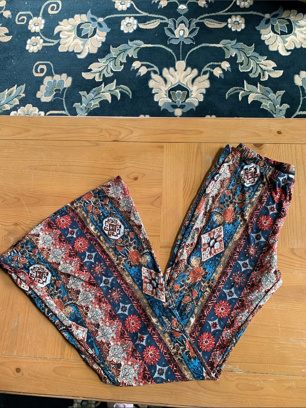 Fashion Nova Women’s Boho Print Leggings Flare- Blue & Red